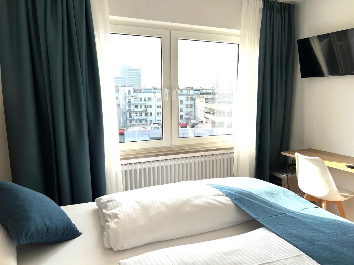 Hotel 83 Bonn Esterno foto