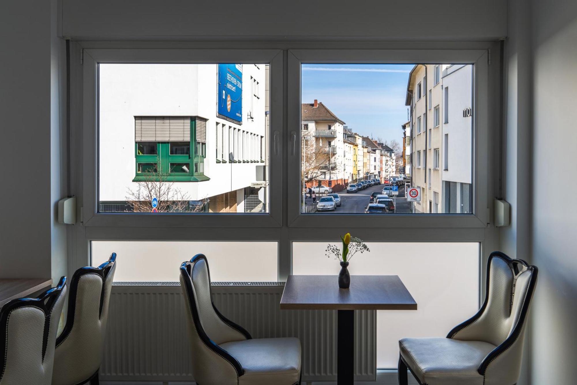 Hotel 83 Bonn Esterno foto